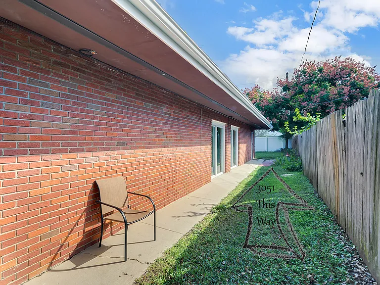 3051 Martin St — Photo 12