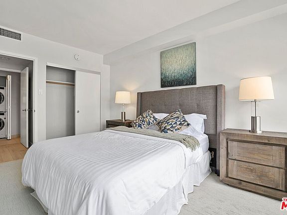 2nd image of 3458 W 7th St #1106
