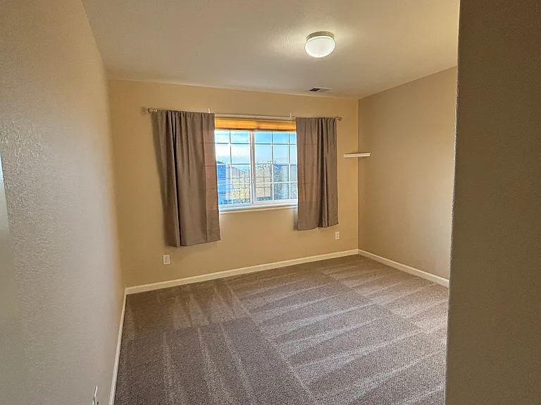 2719 Black Canyon Way — Photo 15