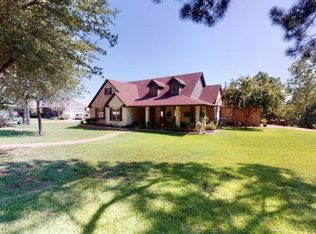 10900 Skyline Dr, Brownsboro, TX 75756