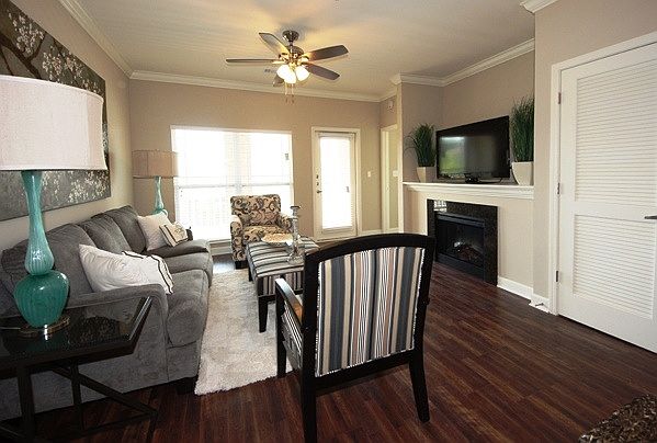 1st image of 2250 Bennett Springs Dr APT 5