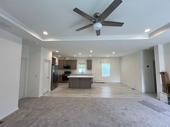 5th image of 3195 Wood Ln
