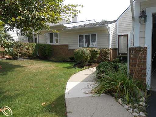 1st image of 35093 Meadow Ln #1