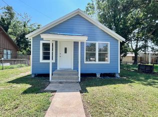 1811 Pine Ave, Bay City, TX 77414