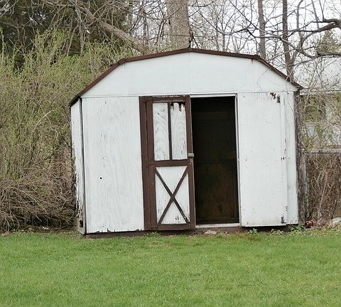 3rd image of 18230 Anthony Ave