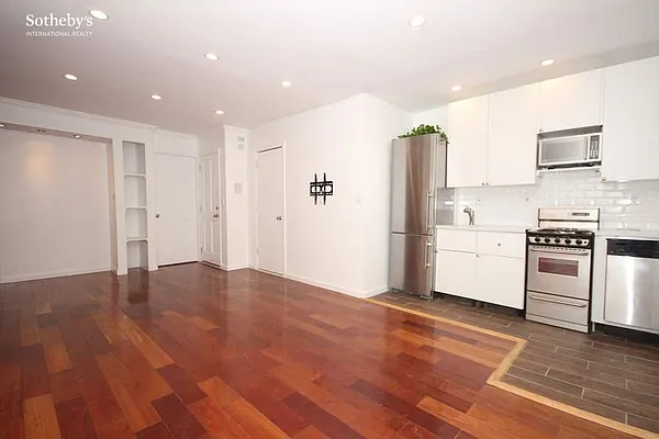 Rented by Sotheby's International Realty | media 1