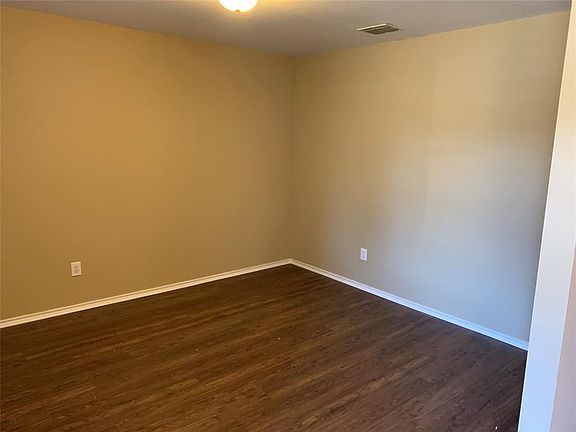 4th image of 1408 Englewood Dr
