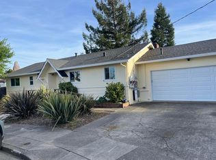 2620 Navajo St, Santa Rosa, CA 95403