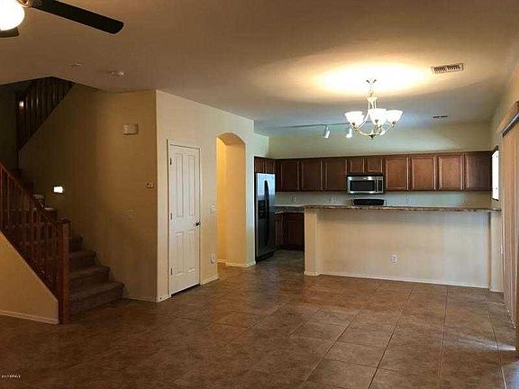 5th image of 3024 E Eleana Ct