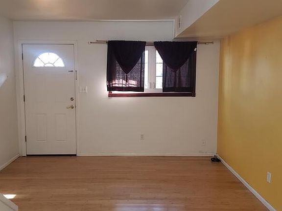 5th image of 1609 Cottonwood Dr APT 1