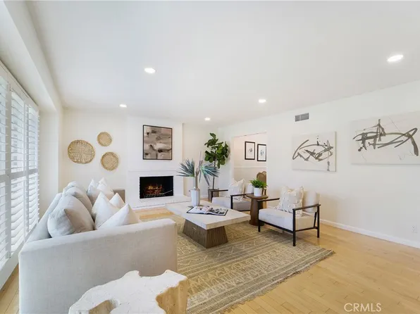 1870 Oriole Dr, Costa Mesa, CA 92626