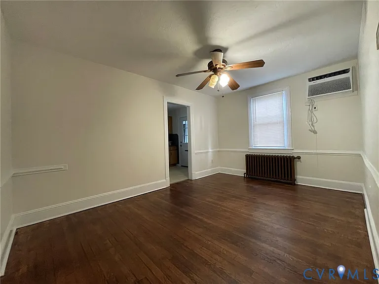 211 Jefferson Ave — Photo 4