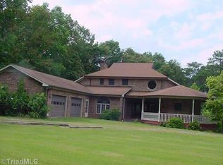 151 Settlers Run Trl, Pinnacle, NC 27043