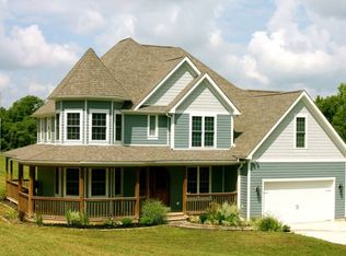 22 Coventry Ln, Athens, OH 45701