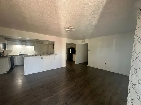 8117 Princess Jeanne Ave NE, Albuquerque, NM 87110