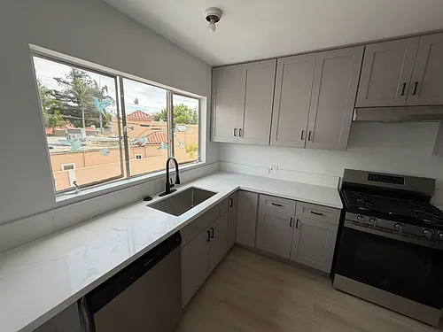 478 S San Vicente Blvd #202 Photo 1