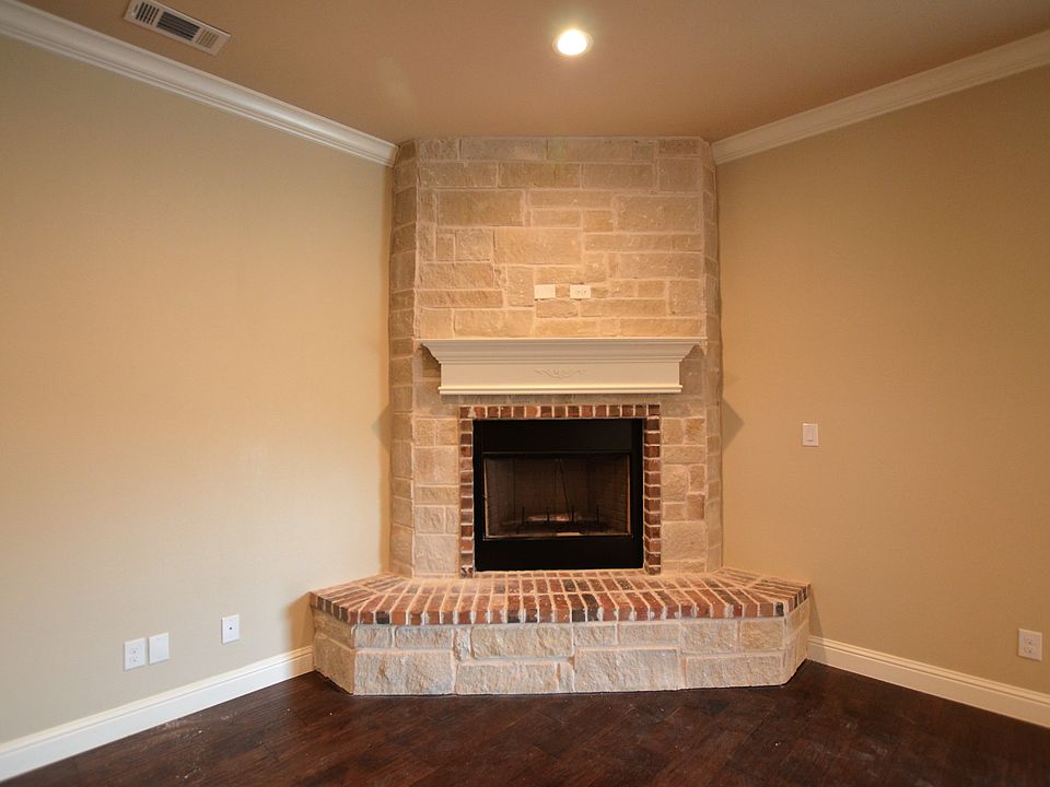 1st image of 2830 S Lillis Ln