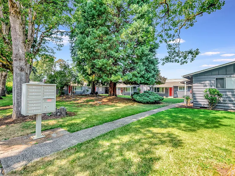 7 Oaks — Photo 20