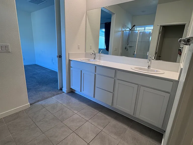 1642 Chanticleer Ln — Photo 14