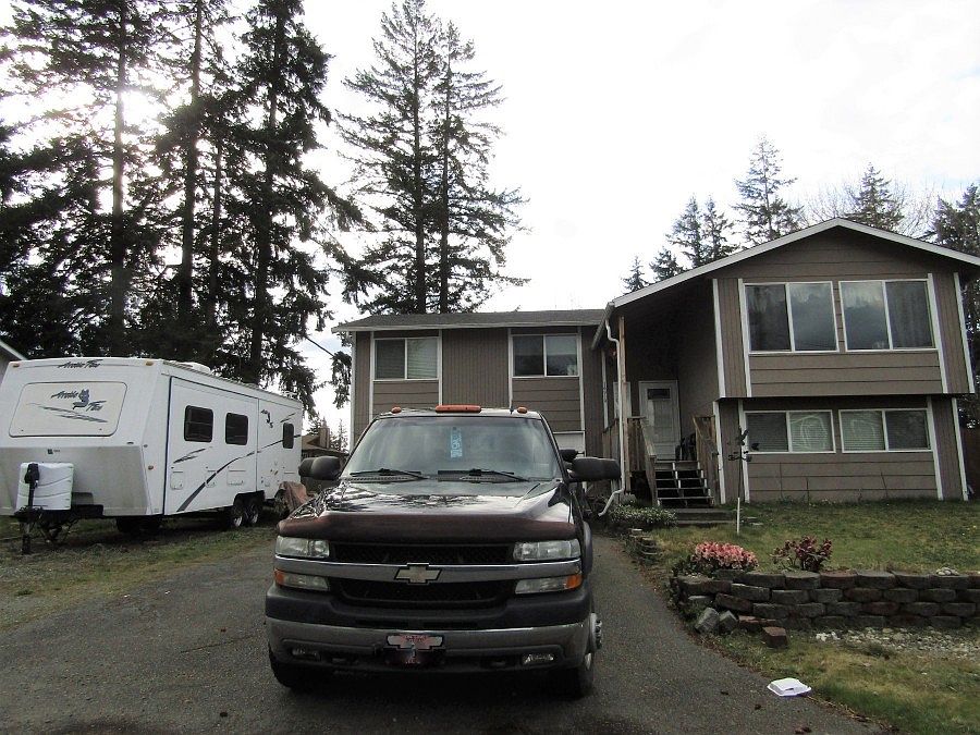 1st image of 16910 20th Ave E