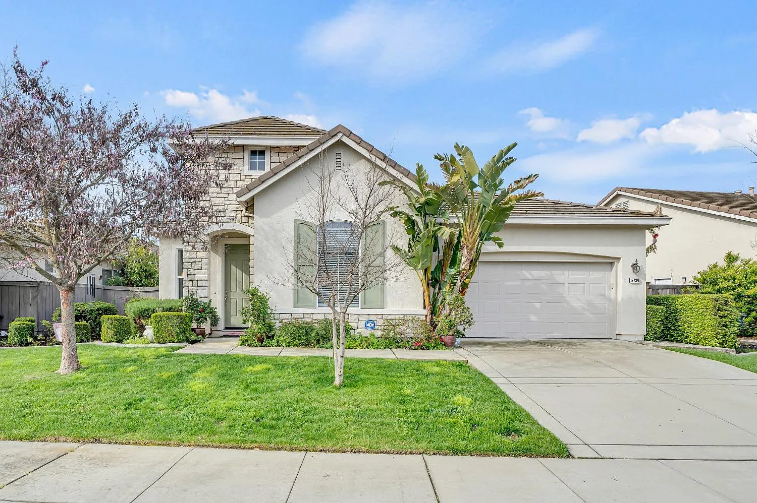 5739 Spenlow Way photo 1