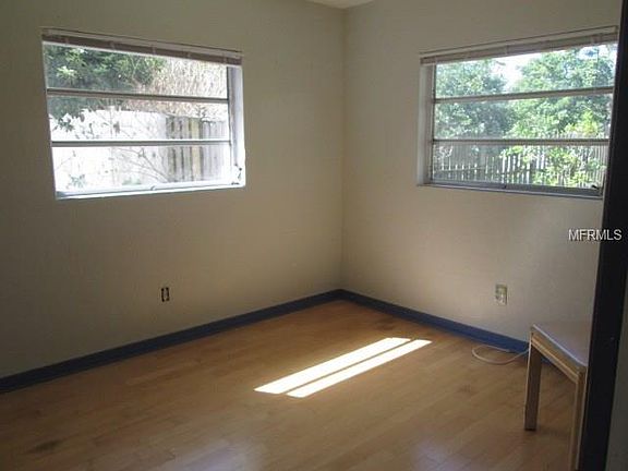 3rd image of 1112 Kapok Cir