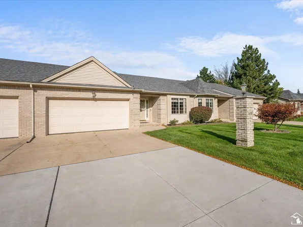 1631 Tony Ct, Monroe, MI 48162