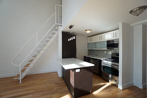 Rented by Rennit Inc. | media 12