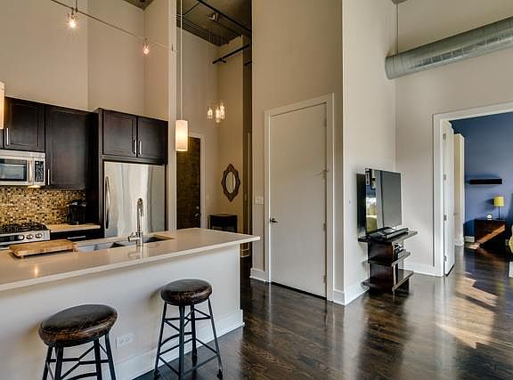 4th image of 1800 W Grace St APT 309