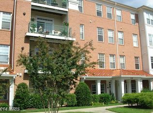 130 Chevy Chase St APT 301, Gaithersburg, MD 20878