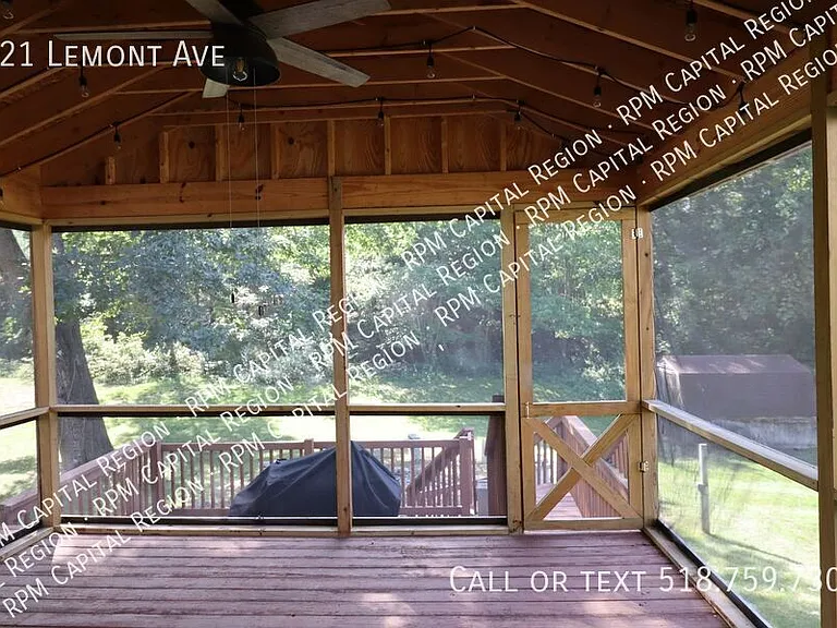 121 Lemont Ave — Photo 9