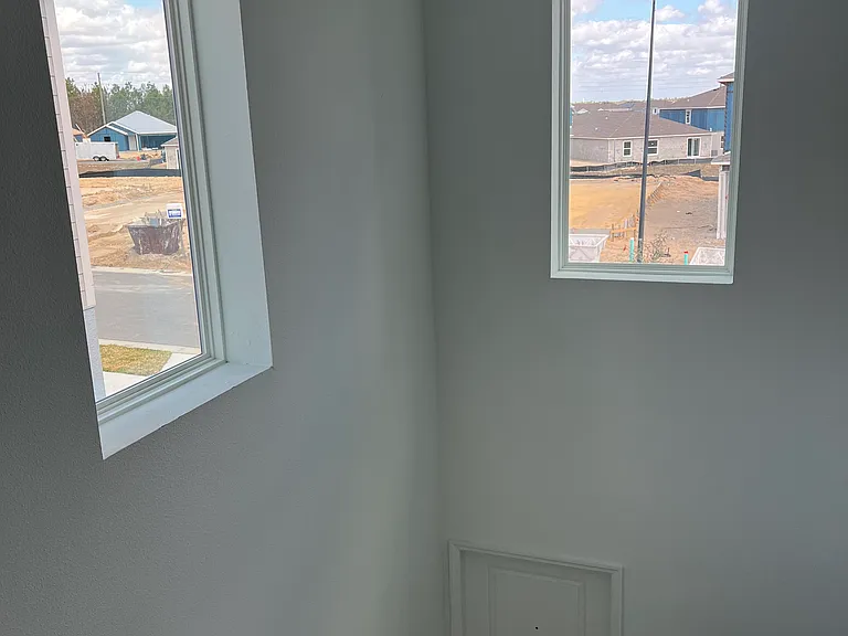 2170 Lasso Loop — Photo 7