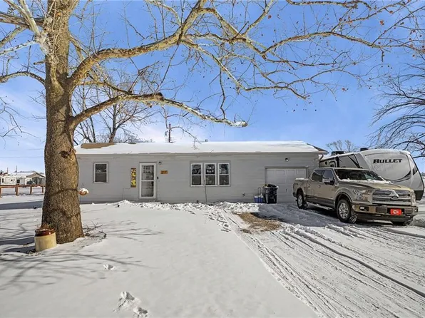 217 S Cherry St, Richmond, KS 66080