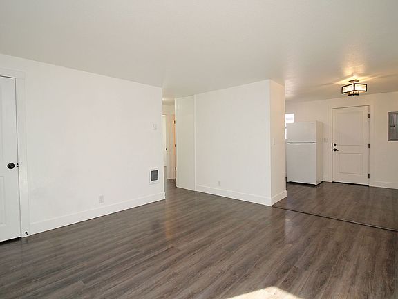 5th image of 4517 SE 66th Ave #4517