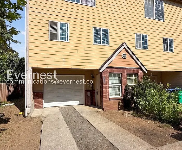 12135 SE Harold St — Photo 1