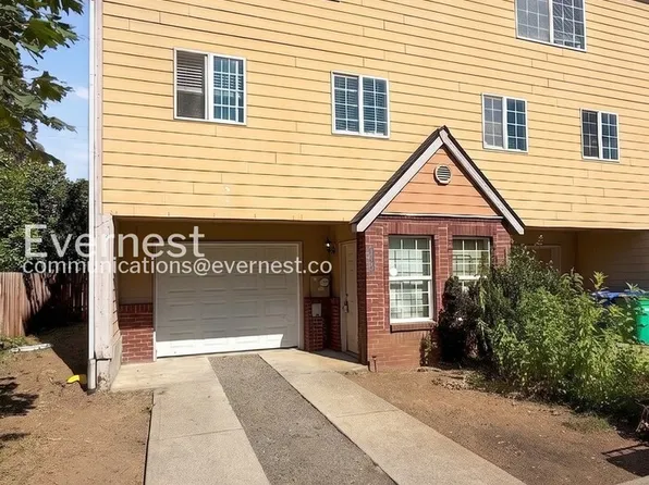 12135 SE Harold St, Portland, OR 97266