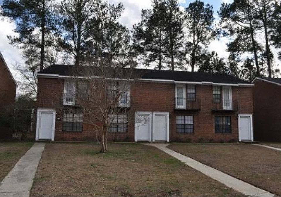 1st image of 107 Timberlane Dr APT C