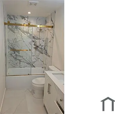 5714 S Manhattan Pl #1/2 — Photo 2