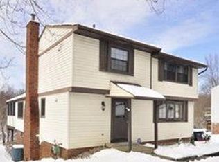 1852 Wallace Rd, South Park, PA 15129