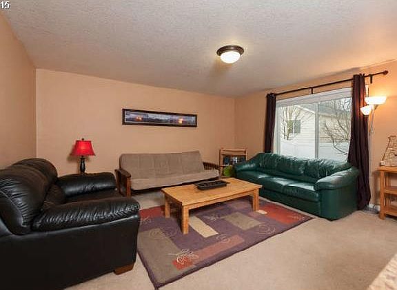 4th image of 7011 NE 56th St