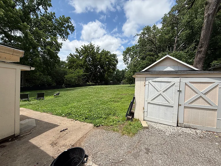 5138 Parkview Ave — Photo 21