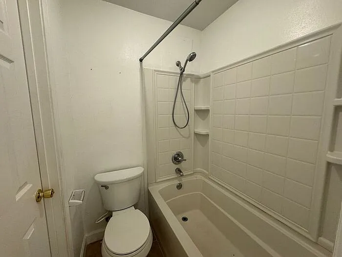 1600 Green Briar Pkwy #A — Photo 16
