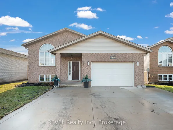 7880 Ascot Cir, Niagara Falls, ON L2H 3E4
