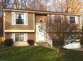 551 Trailwood Dr, Painesville, OH 44077