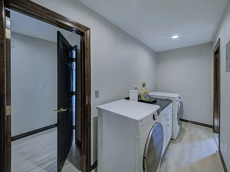 17 Bauers Ln — Photo 24