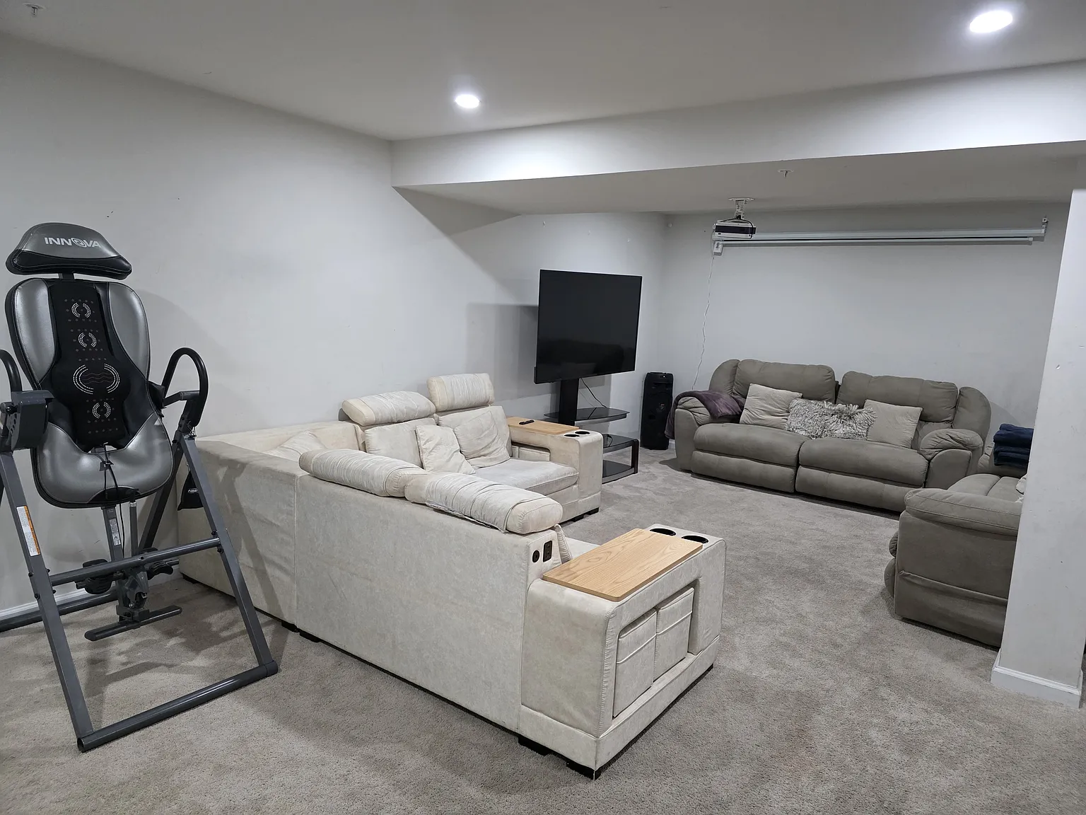 2 bed, 3596 sqft, $2,100 — Photo 2