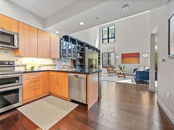 3rd image of 88 Bush St Unit 2190
