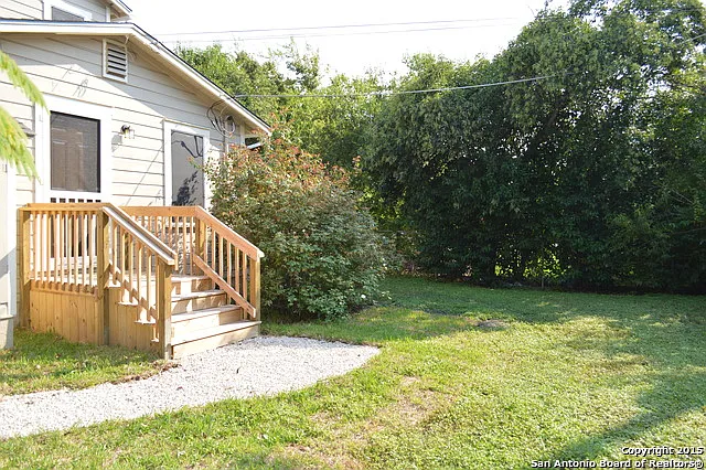 1812 Mardell St — Photo 14