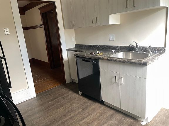 2nd image of 1716 E Michigan Ave