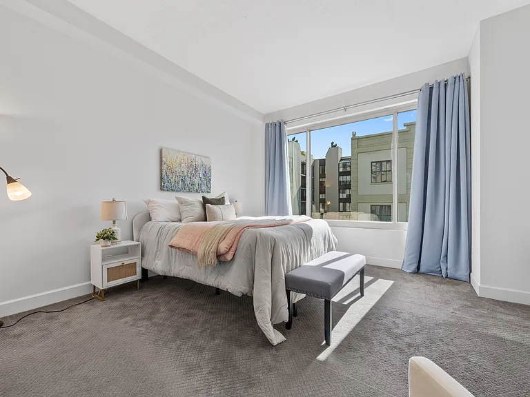 220 Lombard St #317 — Photo 9
